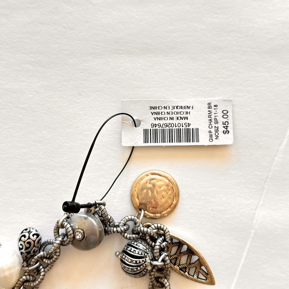 NWT CHICO’S charm bracelet - Picture 4 of 6